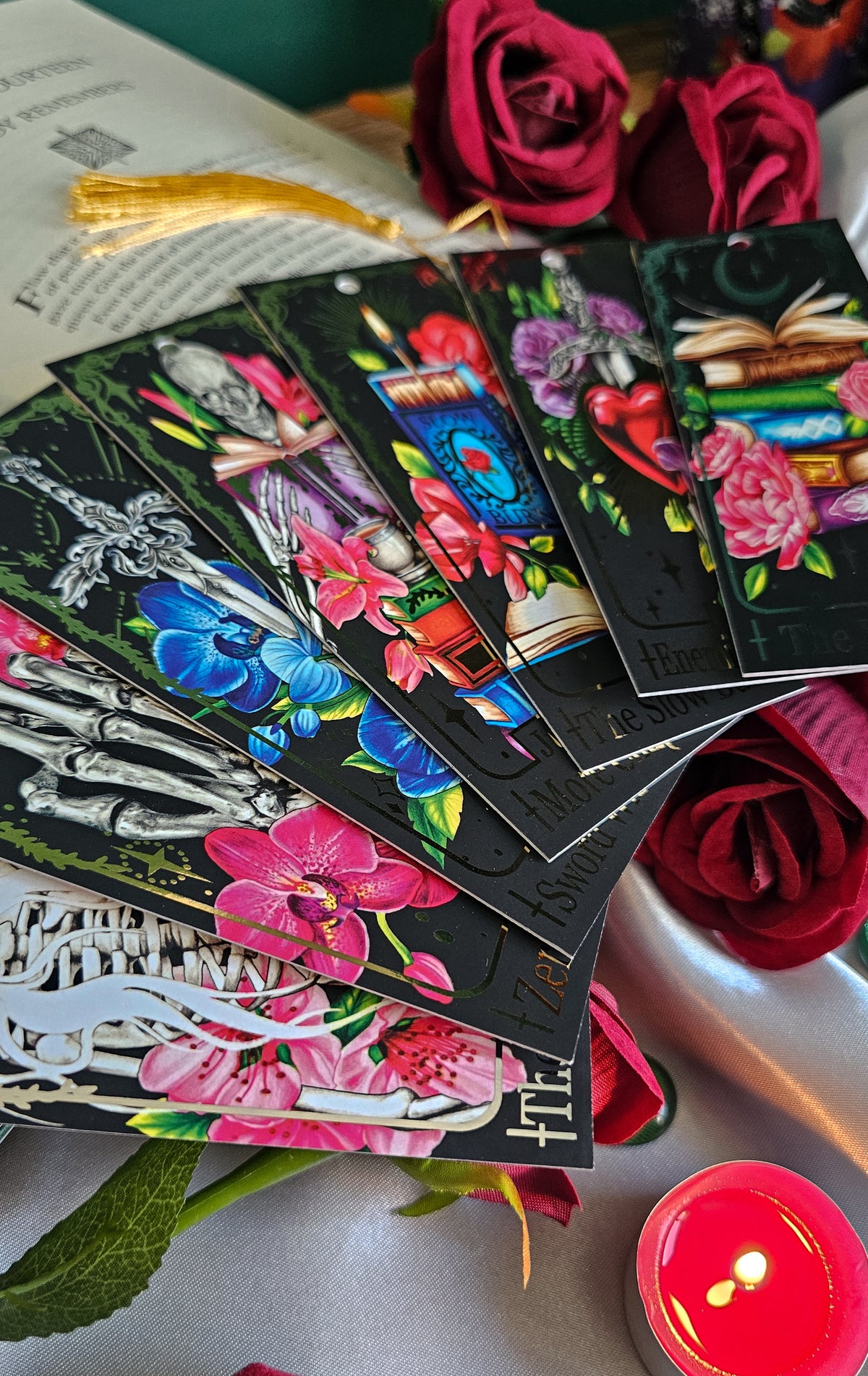 "Just One More Chapter" Tarot Bookmark (Gold foil)